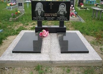 Примеры памятников из гранита Примеры памятников из гранита